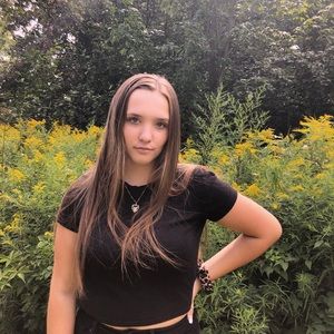 Meet your Posher, Emilie